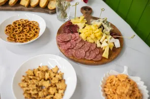 Фуршет из традиционных итальянских закусок + приветственное игристое