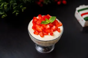 Клубничное семифредо